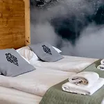 Korona Giewontu Lux Jaccuzi * Kościelisko