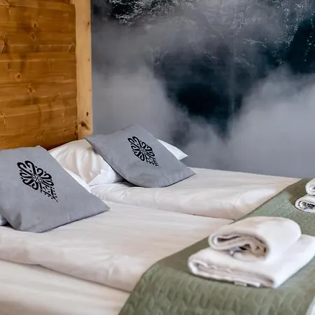 Korona Giewontu Lux Jaccuzi * Koscielisko