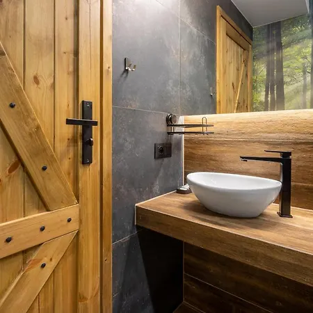Korona Giewontu Lux Jaccuzi * Kościelisko